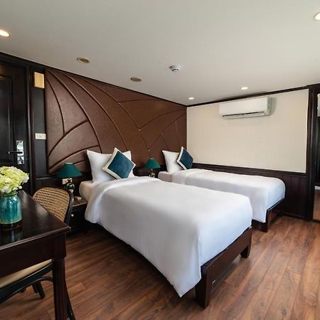 Amanda Cruise Ha Long Bay Exterior foto
