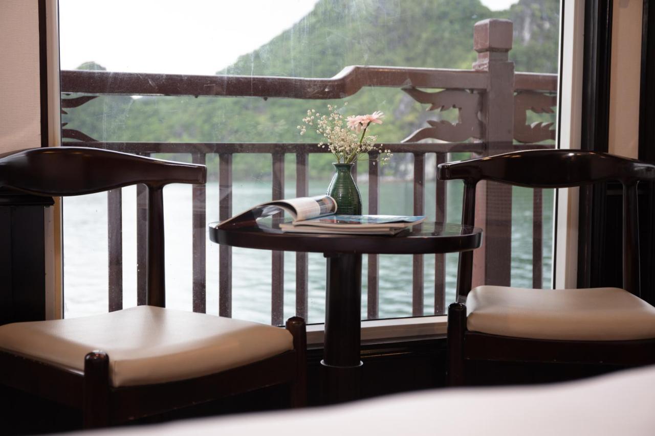 Amanda Cruise Ha Long Bay Exterior foto